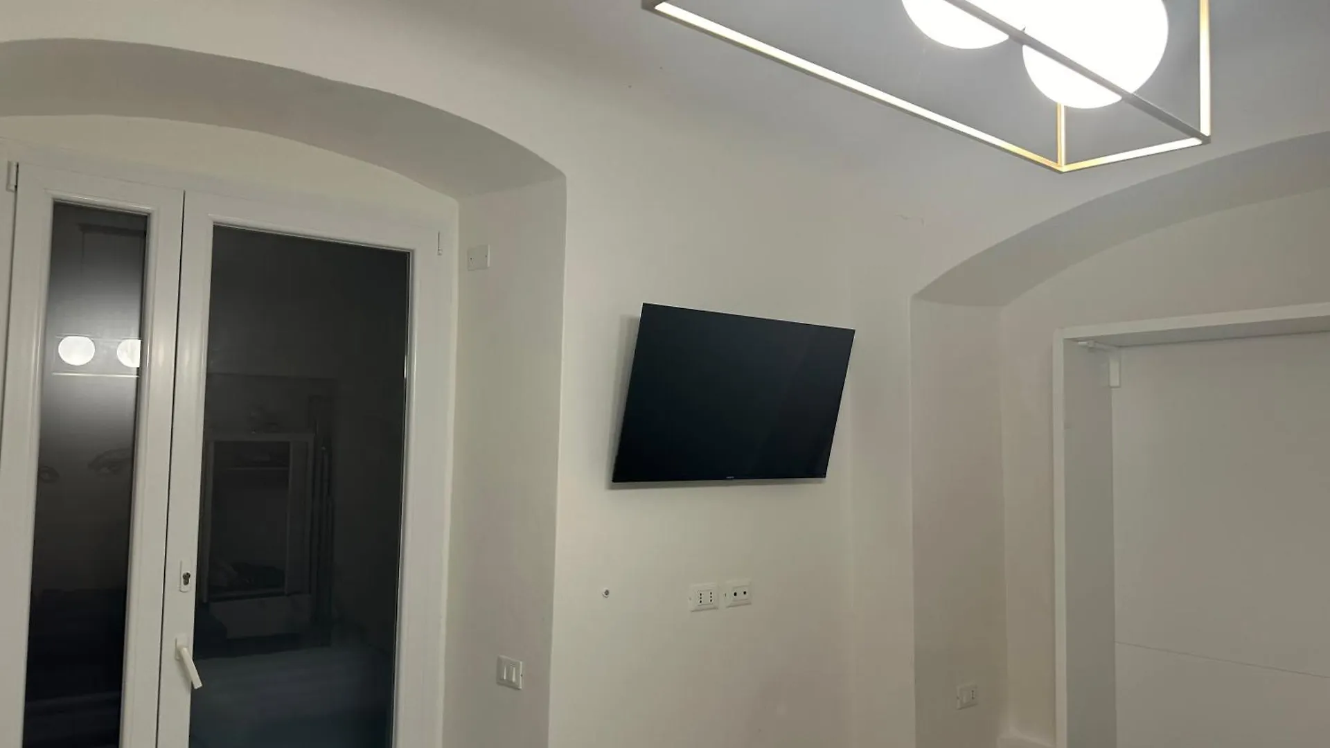 La Spezia Centrale 5 Terre White House Apartment 0*, La Spezia Italy